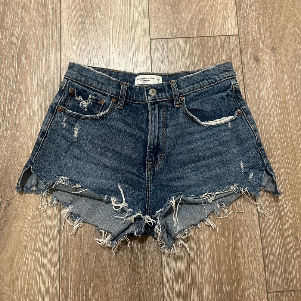 Abercrombie Mid-Rise Jean Shorts Size 27/4